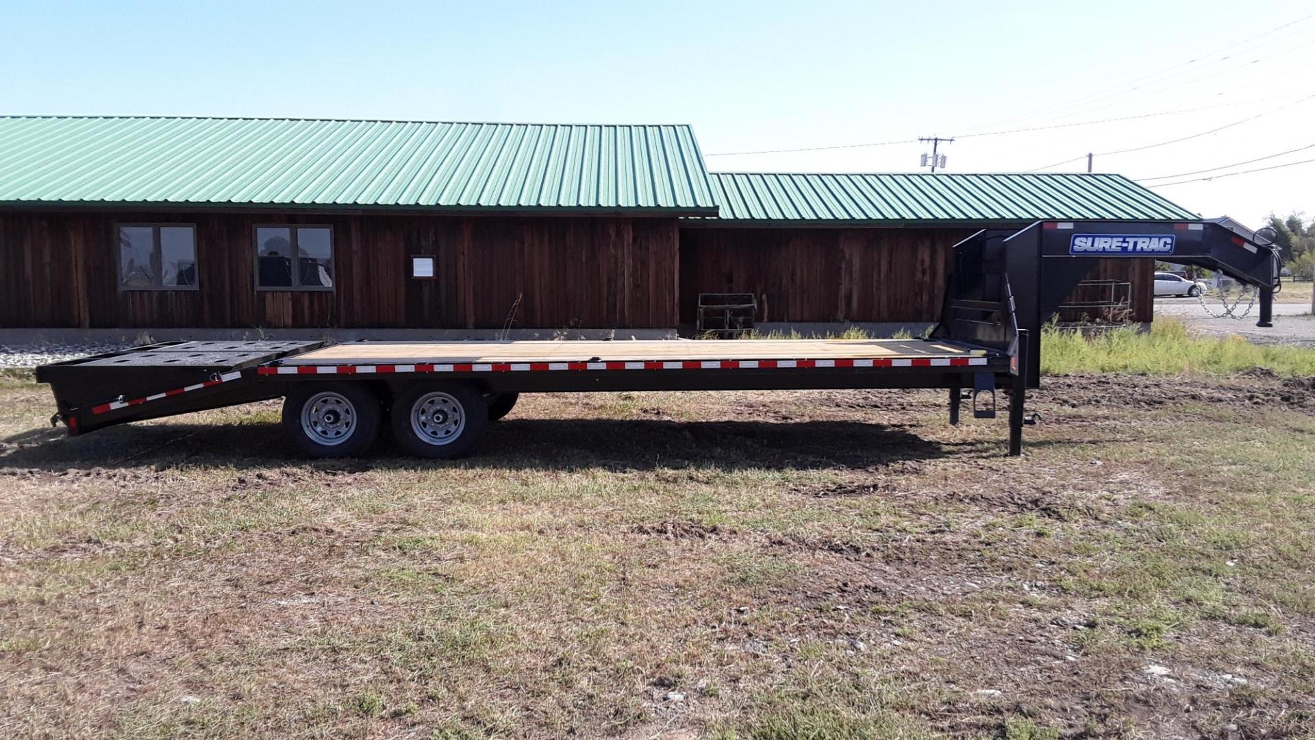 2025 SureTrac 81/2 x 25 GN Deckover , located at 310 West 1st Ave, Big Timber, MT, 59011, (406) 860-8510, 45.833511, -109.957809 - Photo#0